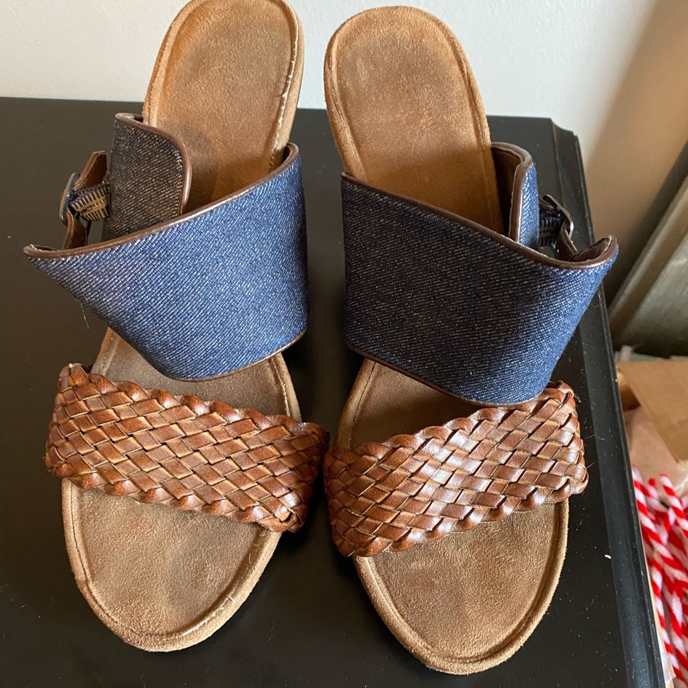 Women’s size 8 heels